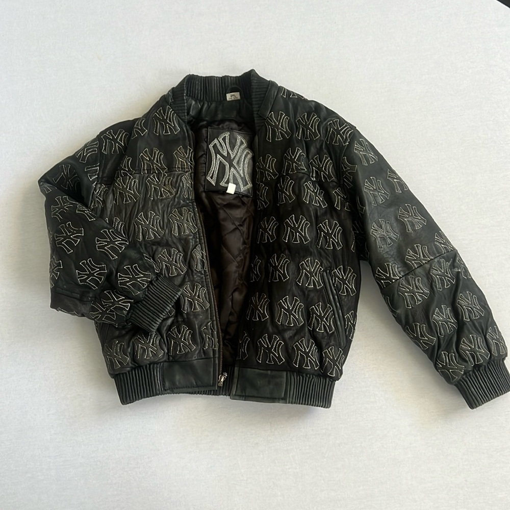 New York NY Yankees Vintage Unique Black Leather Bomber Jacket Women’s Small